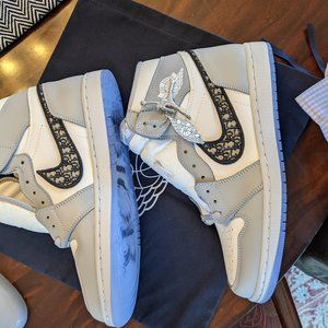 Dior x Air Jordan 1 High OG size 11